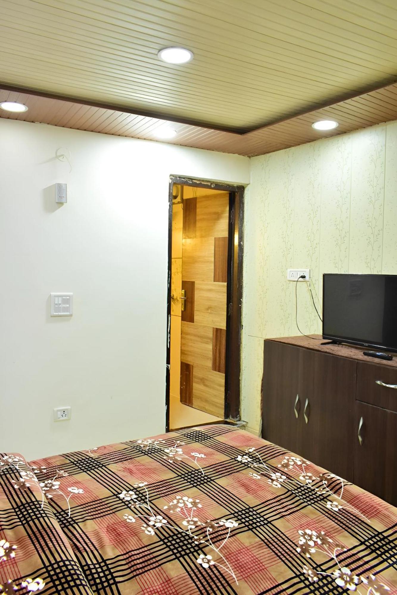 Rudhraksh Villa 4Br- Perfect Vacay Villa Mussoorie Eksteriør bilde