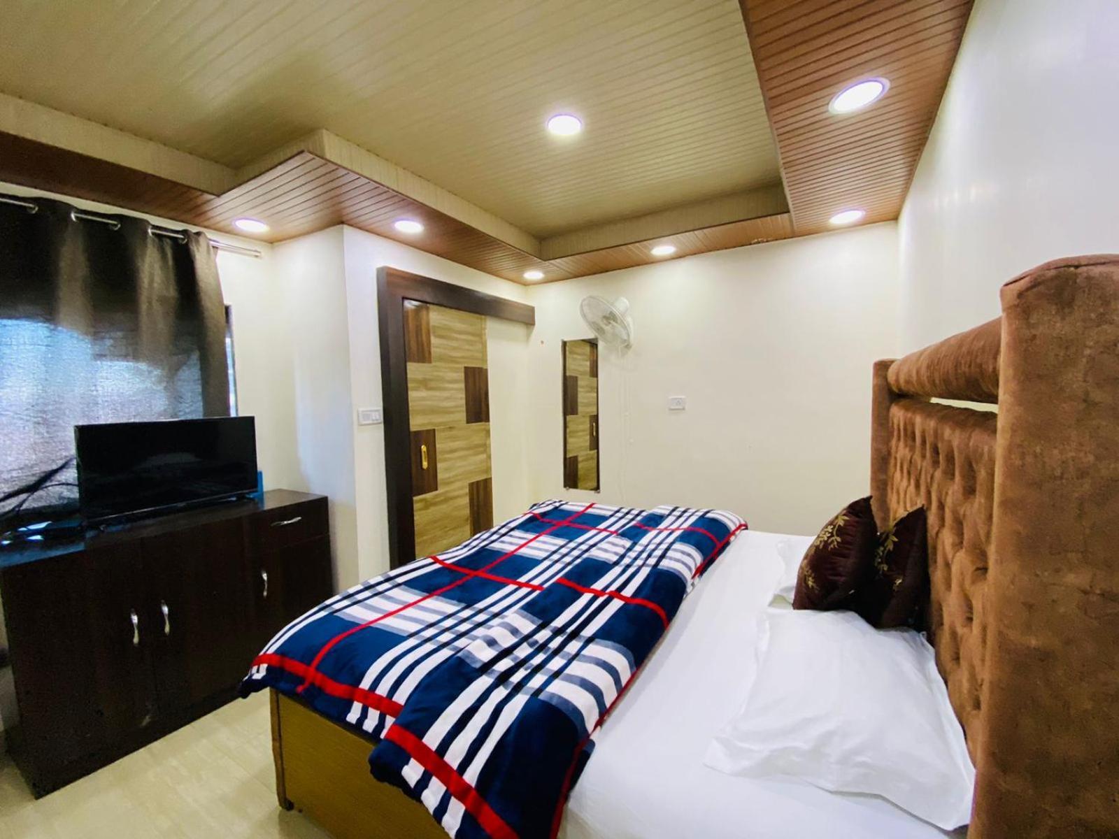 Rudhraksh Villa 4Br- Perfect Vacay Villa Mussoorie Eksteriør bilde