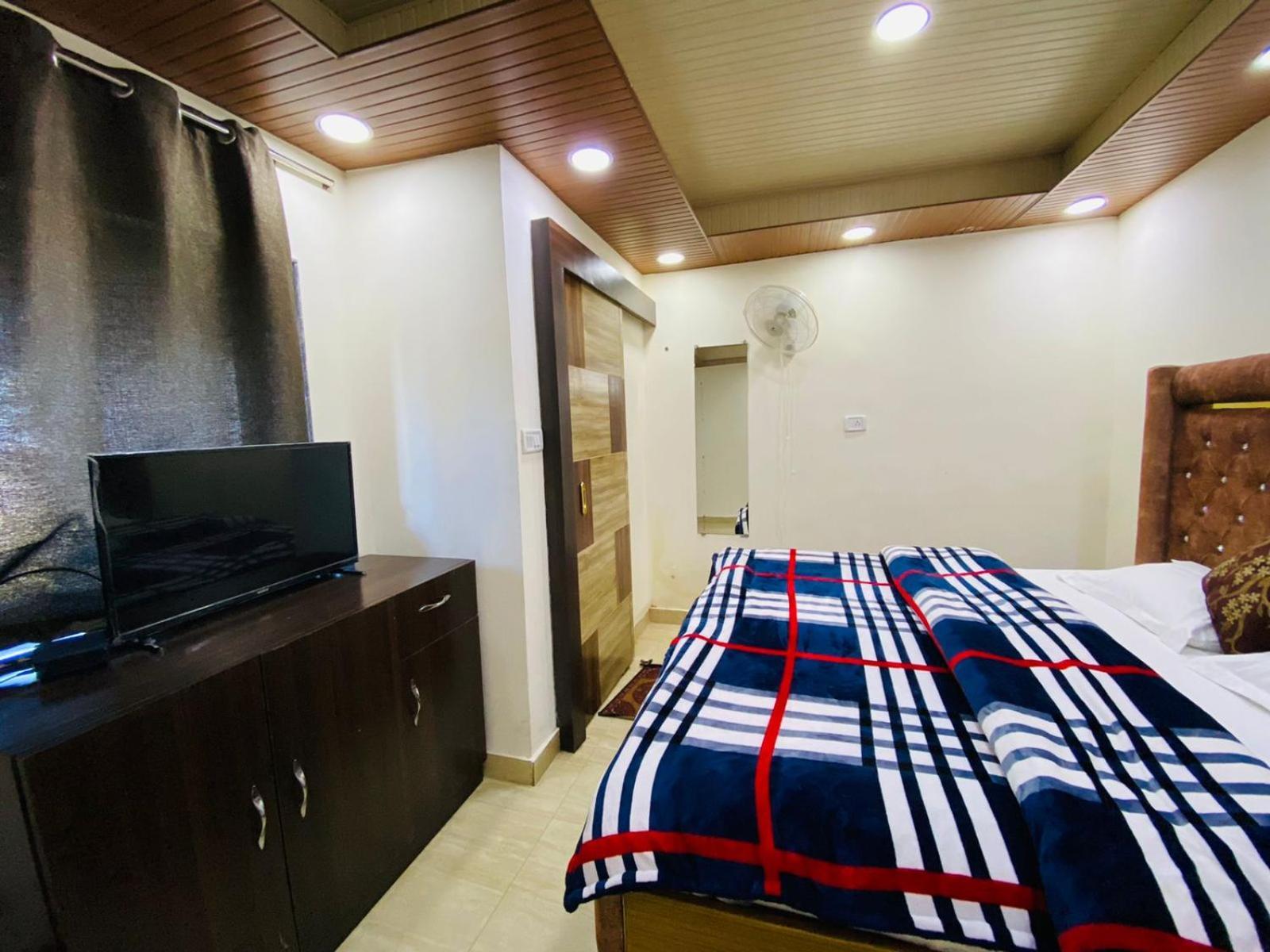 Rudhraksh Villa 4Br- Perfect Vacay Villa Mussoorie Eksteriør bilde